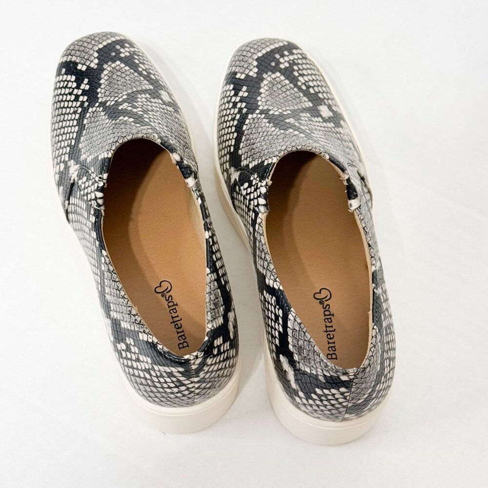 Baretraps Yannah NWOB Sz 6 Buff Slip On Sneaker - Picture 7 of 16